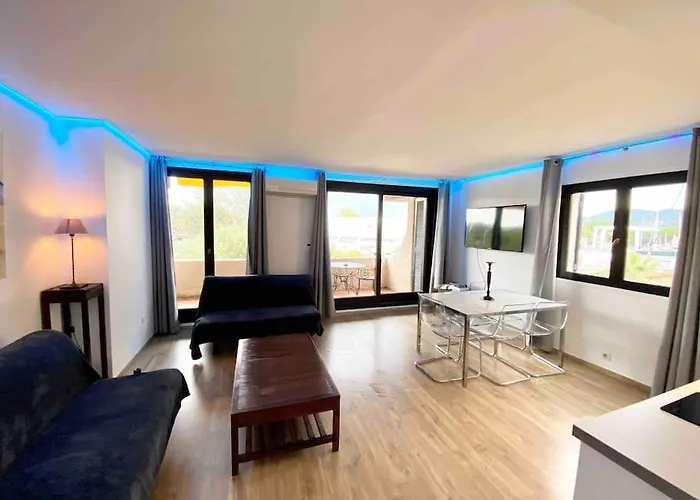 Marinesappartement, La Terrasse Tropezienne شقة *